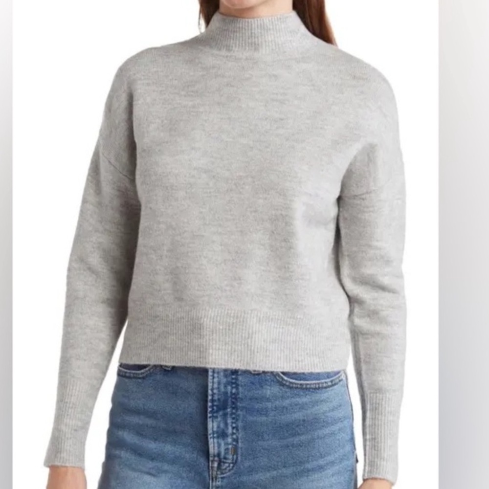 Women’s Sophie Rue size XS gray sweater! Super soft excellent condition!